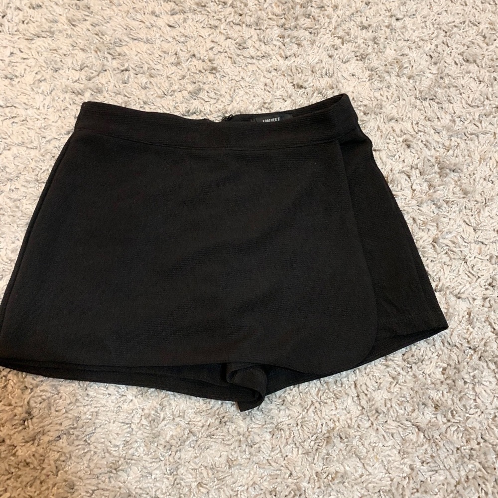 Black skort - Picture 3 of 4